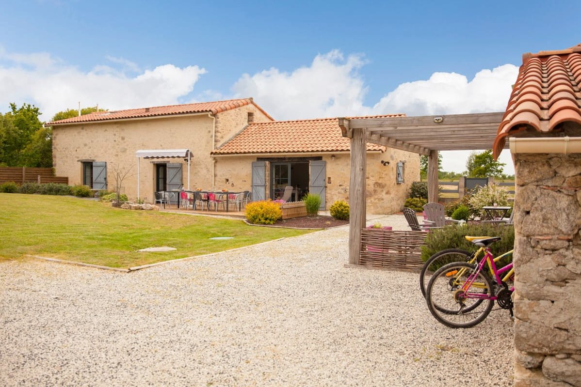 parking-privegite familial avec un parking privé pour groupes en Vendée, à Saint Etienne du Bois